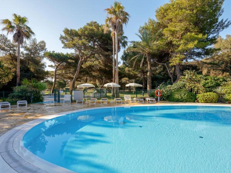 Badine Beach 5P Plage Piscine Balneo Clim Jardin Exotique Hyères Exterior foto